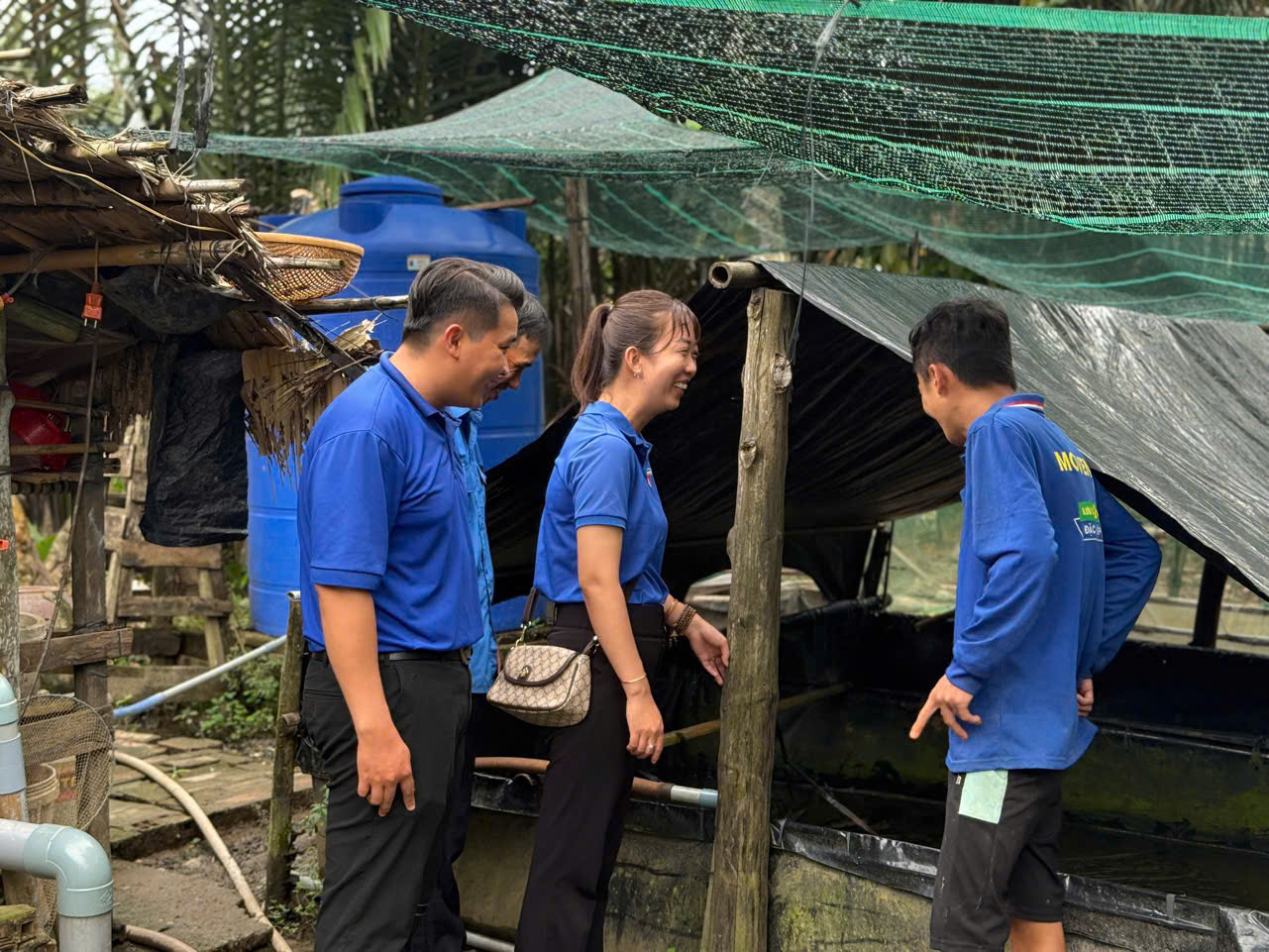 Phát huy hiệu quả nguồn vốn của Ngân hàng Chính sách xã hội trong công tác giảm nghèo tại xã Hưng Khánh Trung.